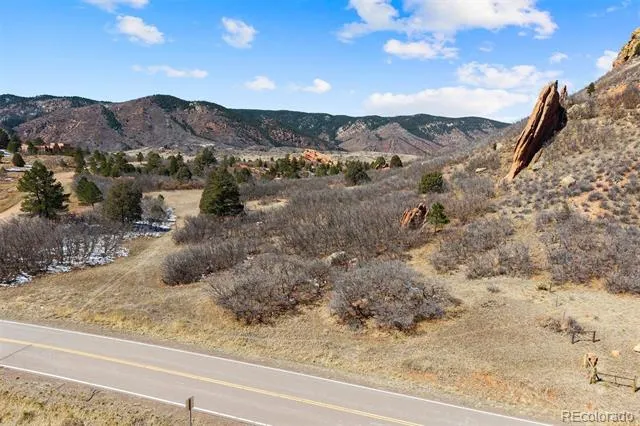 5939 Country Club Drive Larkspur, CO 80118