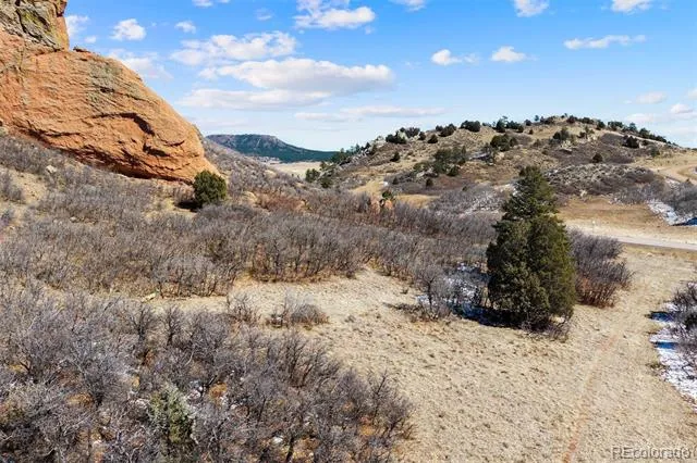 5939 Country Club Drive Larkspur, CO 80118