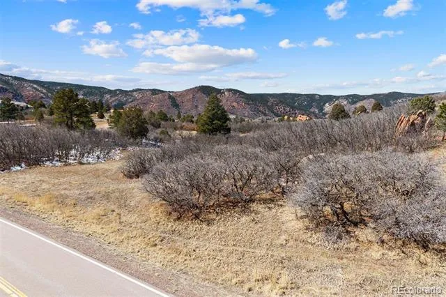 5939 Country Club Drive Larkspur, CO 80118