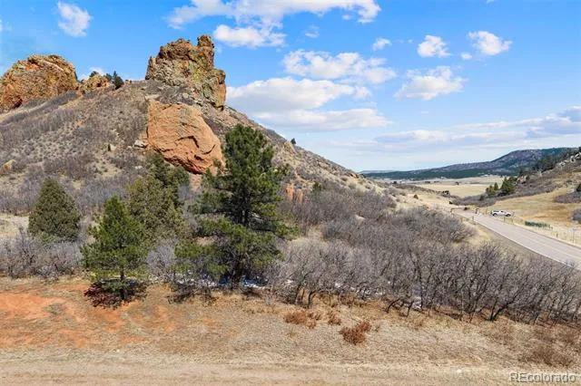 5939 Country Club Drive Larkspur, CO 80118