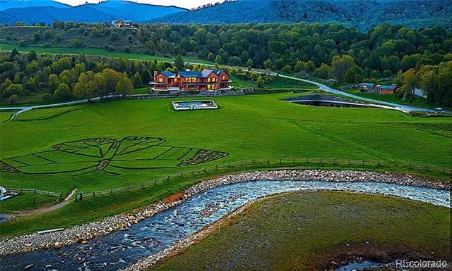7391 County Road 221 Salida, CO 81201