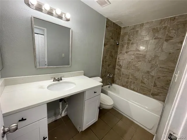 1590 Clinton Street #101 Aurora, CO 80010