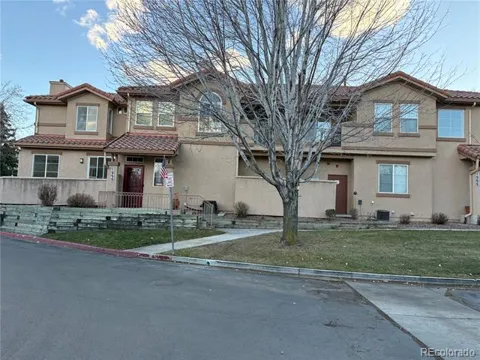 1559 Courtyard Heights