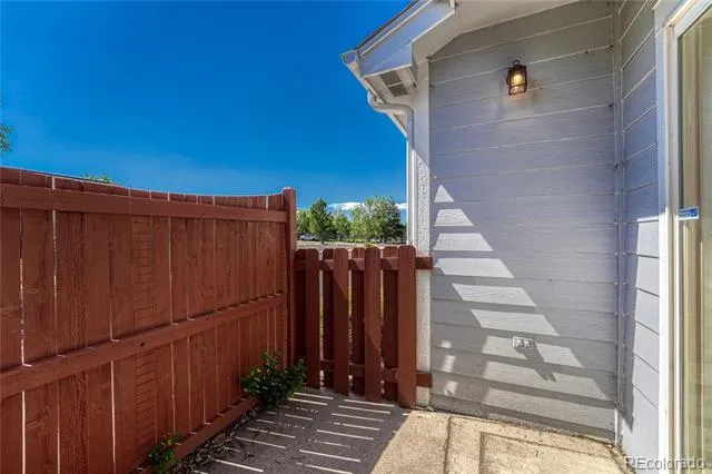 3090 S Yampa Way Aurora, CO 80013