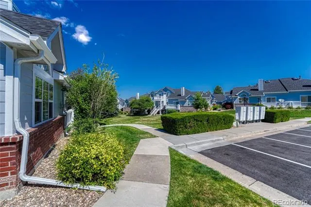 3090 S Yampa Way Aurora, CO 80013