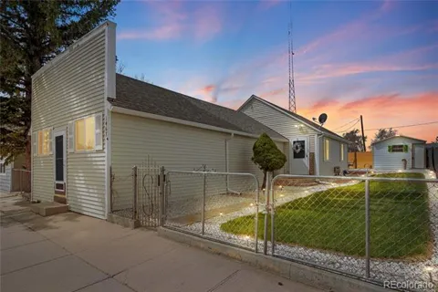 1467 Main Street