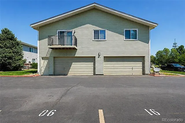 3355 S Flower Street #90 Lakewood, CO 80227