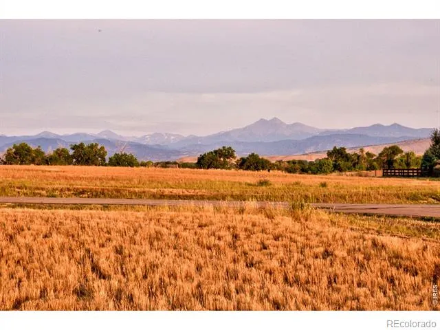 12924 Woodridge Drive Longmont, CO 80504