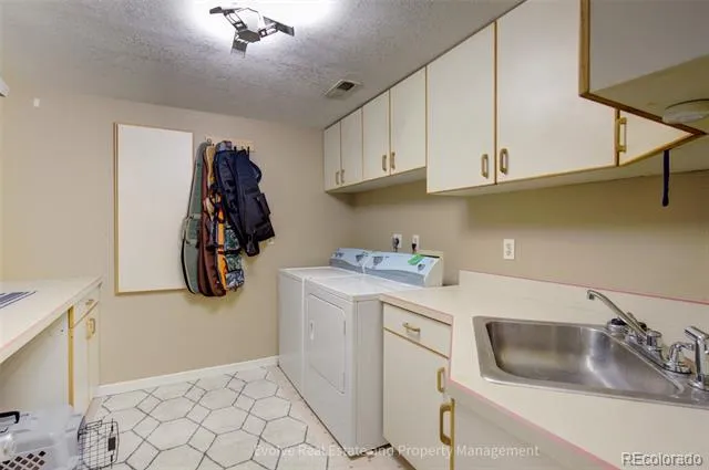 14196 E Radcliff Circle Aurora, CO 80015