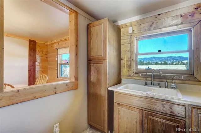 994 Deer Lane Guffey, CO 80820