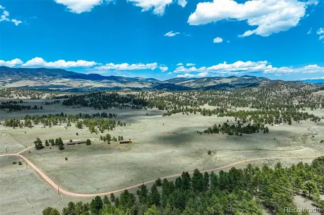 994 Deer Lane Guffey, CO 80820