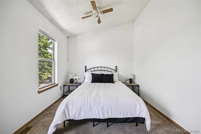 4220 Hunting Meadows Circle Colorado Springs, CO 80916