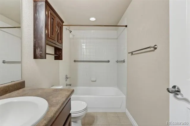 19355 E Stanford Avenue Aurora, CO 80015