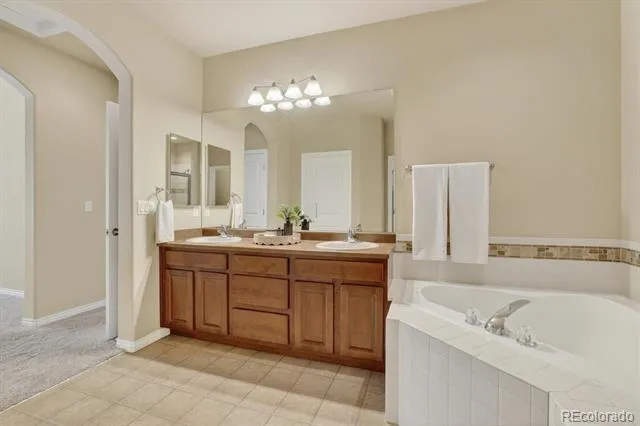 19355 E Stanford Avenue Aurora, CO 80015