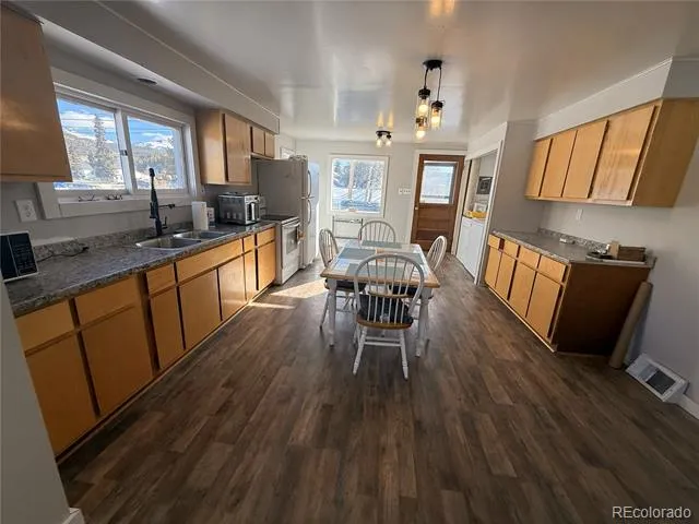 305 Chestnut Street Leadville, CO 80461
