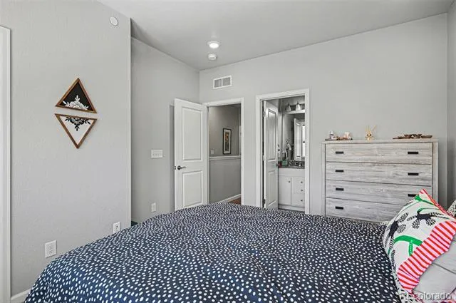 6998 Ipswich Court Castle Pines, CO 80108