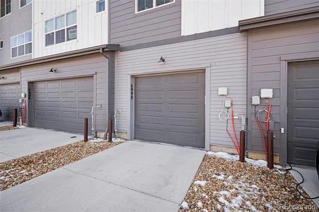 6998 Ipswich Court Castle Pines, CO 80108
