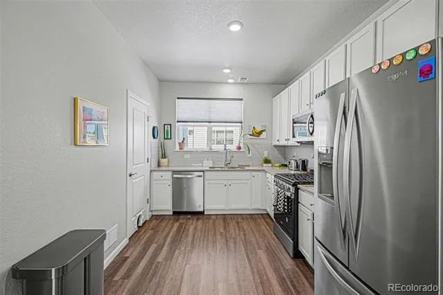 6998 Ipswich Court Castle Pines, CO 80108