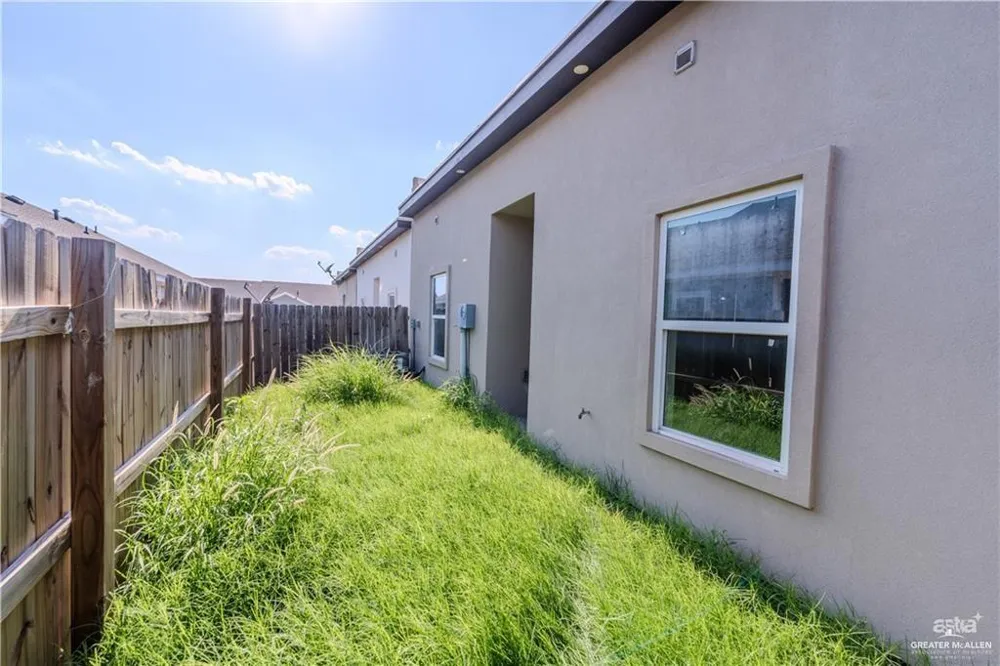 401 2 1/2 STREET La Joya, TX 78560