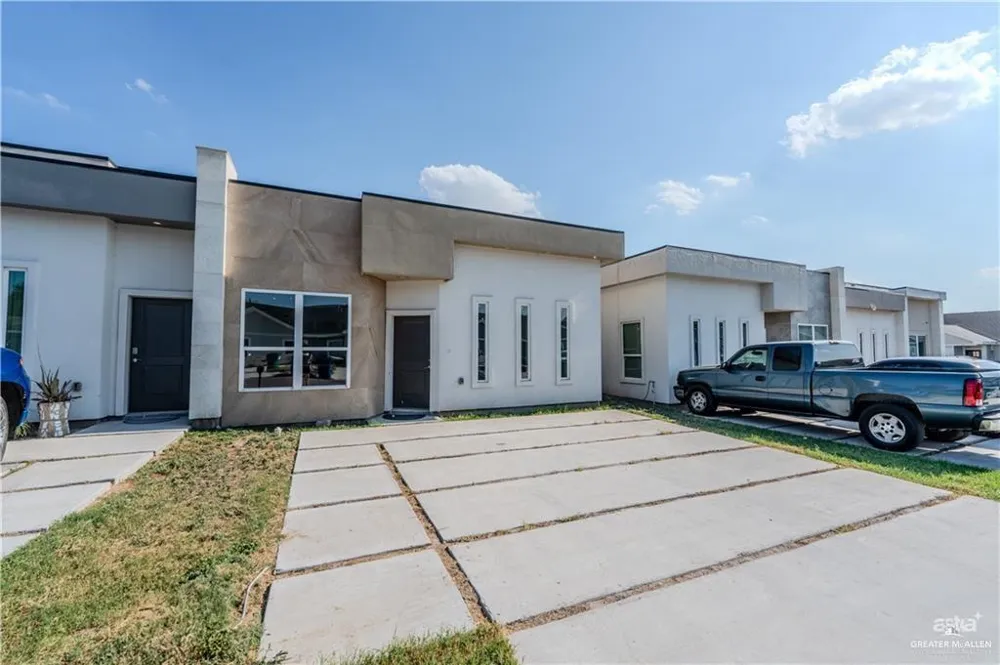 401 2 1/2 STREET La Joya, TX 78560