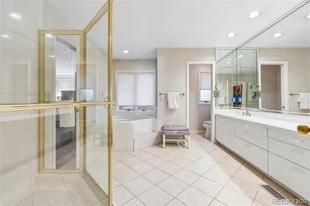 2552 E Alameda Avenue #76 Denver, CO 80209