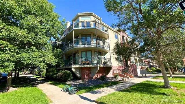 1705 Gaylord Street #206 Denver, CO 80206