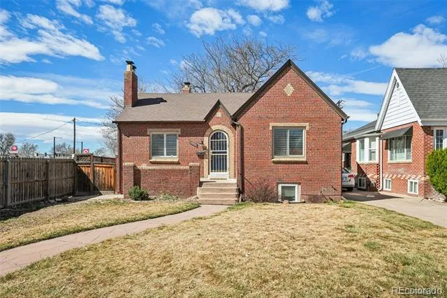 1525 Holly Street Denver, CO 80220