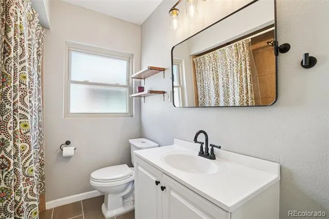 1525 Holly Street Denver, CO 80220