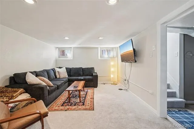 1525 Holly Street Denver, CO 80220