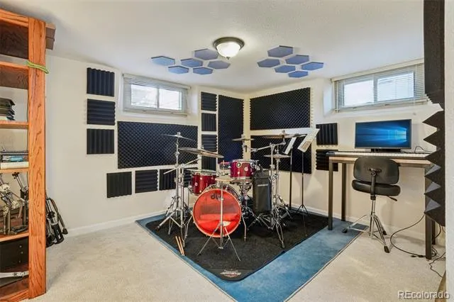 1525 Holly Street Denver, CO 80220