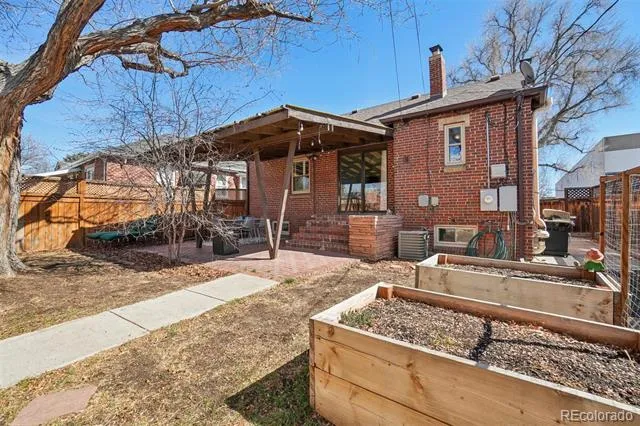 1525 Holly Street Denver, CO 80220