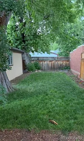 1525 Holly Street Denver, CO 80220