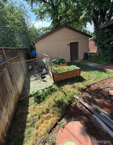 1525 Holly Street Denver, CO 80220