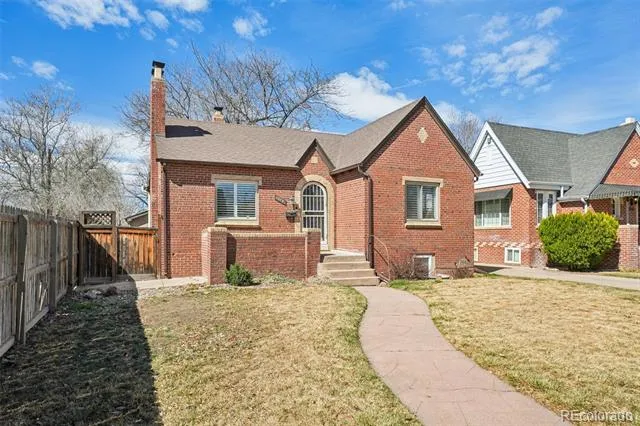 1525 Holly Street Denver, CO 80220