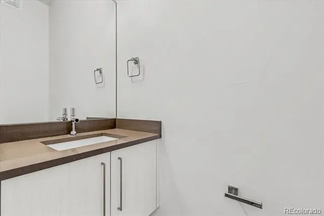 3524 Navajo Street #102 Denver, CO 80211