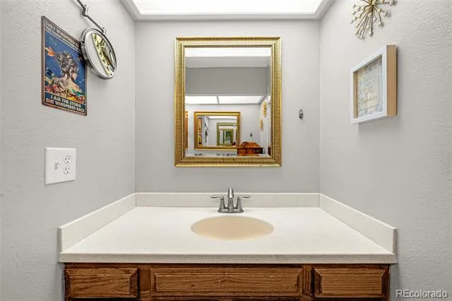 11966 E Maple Avenue Aurora, CO 80012