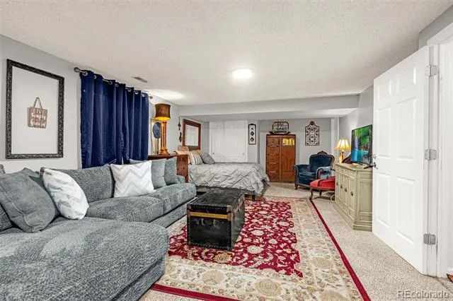 11966 E Maple Avenue Aurora, CO 80012