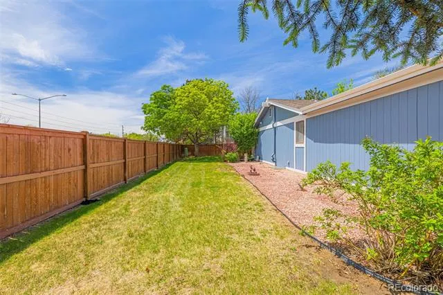 11966 E Maple Avenue Aurora, CO 80012