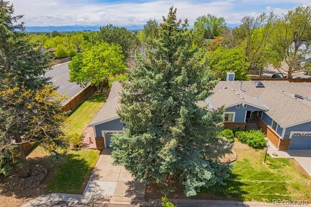 11966 E Maple Avenue Aurora, CO 80012