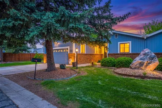 11966 E Maple Avenue Aurora, CO 80012
