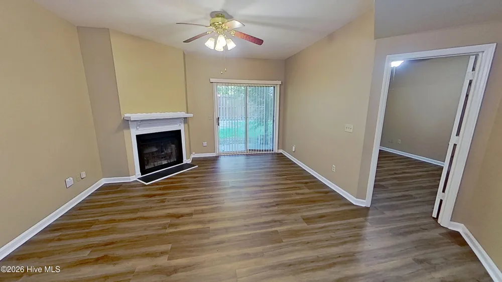 4230 Wilshire Boulevard #Apt 106 Wilmington, NC 28403