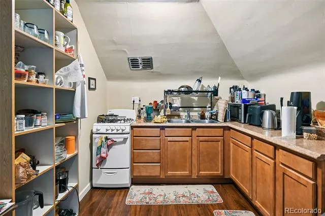 1646 High Street Denver, CO 80218