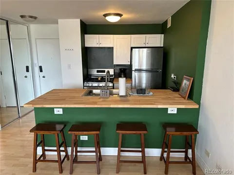 1196 Grant Street #507