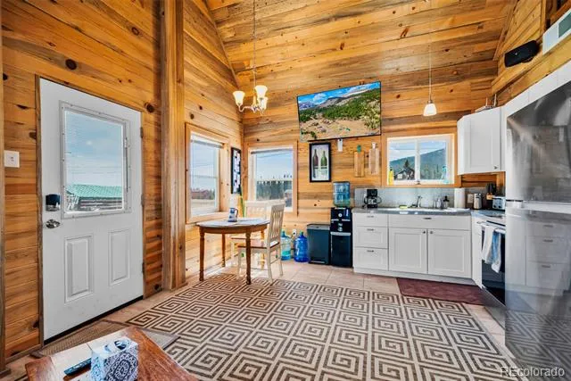 2491 Cr-12 Alma, CO 80420