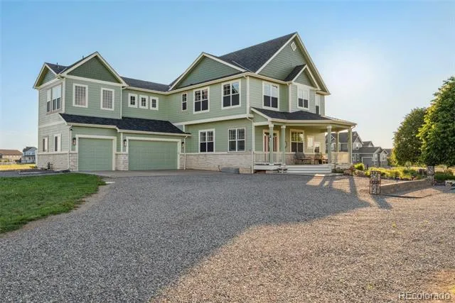 881 Kirby Court Watkins, CO 80137