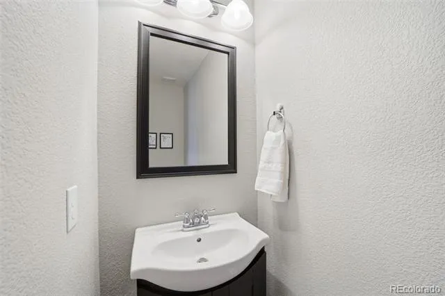 6205 Wescroft Avenue Castle Rock, CO 80104