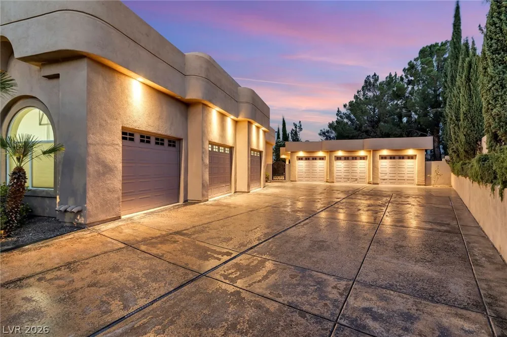 1008 Trophy Hills Drive Las Vegas, NV 89134