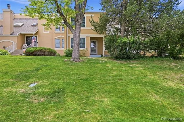 2858 S Vaughn Way Aurora, CO 80014
