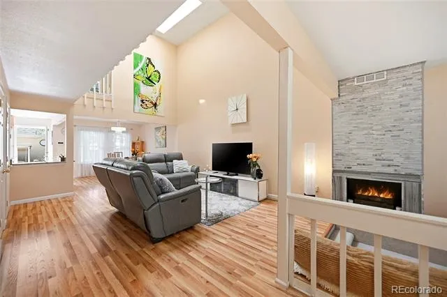 2858 S Vaughn Way Aurora, CO 80014