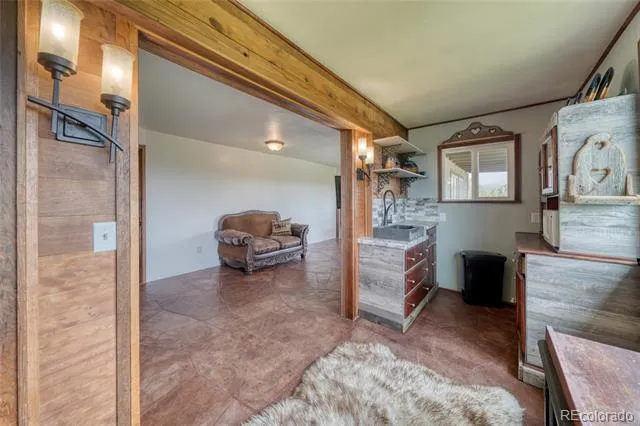 2283 CO RD 323 Westcliffe, CO 81252